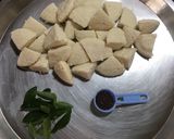 A picture of step 1 of Spicy Tawa Idli.
