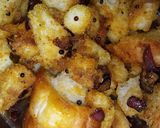 A picture of step 2 of Bread upma.