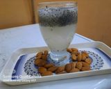 A picture of step 4 of Almond 🍸 drink with chia seed.