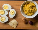 Foto del paso 4 de la receta: Huevo relleno de ají de gallina