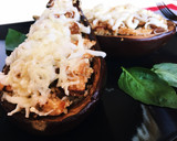 Foto del paso 5 de la receta: Berenjena rellena con quinoa y pollo
