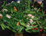 Foto langkah ke 8 dari resep Cah Kangkung Baso Saus Tiram.