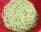 Hình bước làm 1 của món Spaghetti (Mì Ý)