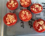 Une image de l'étape 3 de Tomates aux épices, persil et parmesan.