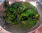 Lasooni palakh recipe step 1 photo