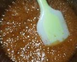 A picture of step 4 of Caramel toffee with almonds.