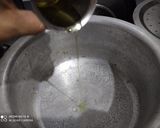 आंब्याच्या रसातील मोदक (ambyachya rasatil modak recipe in marathi) रेसिपी स्टेप 4 फोटो 