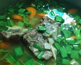 Foto langkah ke 3 dari resep Sop iga Sapi.