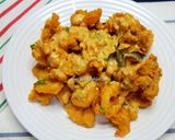 Foto langkah ke 9 dari resep Cumi Goreng Crispy Saus Telur Asin 🦑.