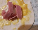 Foto del paso 5 de la receta: Empanadas de Paleta (fiambre),queso, huevo y tomate