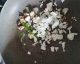 A picture of step 3 of Oats upma.