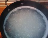 Foto del paso 1 de la receta: Arroz en salsa de tomate y sobrasada