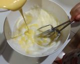 Foto langkah ke 3 dari resep Fluffy Omelette / telur dadar spesial.