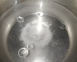 A picture of step 1 of White sauce pasta.