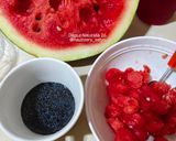 Foto langkah ke 3 dari resep Es Semangka Merah Putih.