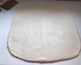 Kovászos medvehagymás pogácsa recept fázis 2 fotója