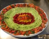 Une image de l'étape 9 de Salade du jardin (tomates, concombre, poivrons, basilic).