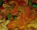 Foto langkah ke 5 dari resep Tumis sayuran + sosis telur bumbu saus tiram.