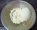 A picture of step 2 of Mango Shrikhand or Matho.