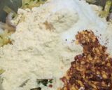 A picture of step 2 of Crispy pakoray.