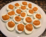 Foto del paso 11 de la receta: Huevos rellenos