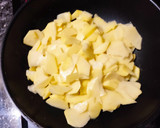 Foto del paso 3 de la receta: Revuelto de patatas con espárragos silvestres