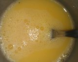 Foto langkah ke 1 dari resep Telur Gulung Isi Sosis (simpel).