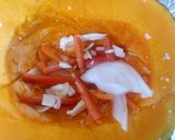 Foto del paso 6 de la receta: Zapallo relleno de vegetales al horno. (Con opción vegana)