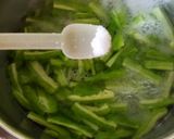 Hình bước làm 1 của món Mướp đắng đúc trứng thịt