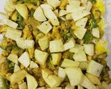 صورة لخطوة 3 من وصفة رز بالدجاج الكاري