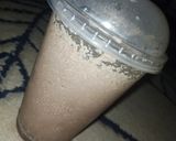 A picture of step 1 of Oreo milkshake.