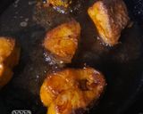 A picture of step 2 of Kolhapuri Fish Curry.