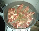 Foto del paso 1 de la receta: Espinazo con poco😊