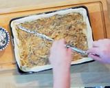 A picture of step 6 of Pissaladier.