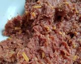 A picture of step 2 of Meatloaf Cupcakes.