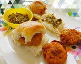 A picture of step 4 of Vada pav and spicy thecha.