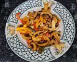 Foto del paso 1 de la receta: Fideos con tiras de lomo