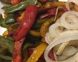 A picture of step 3 of Grilled chicken fajitas.