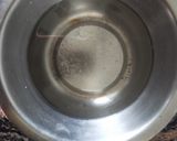 A picture of step 1 of Sooji Halwa.