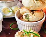 A picture of step 14 of Garlic buns.