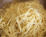 Foto del passaggio 3 della ricetta Tagliolini alle vongole e crema di pistacchio