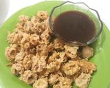 Foto langkah ke 4 dari resep Cumi Goreng Tepung Saus Lada Hitam.