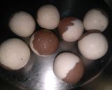 A picture of step 4 of 2 in 1 Rasogolla.
