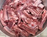 A picture of step 1 of BBQ Beer Ribs.