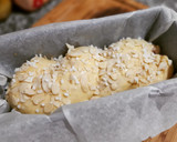Foto del paso 10 de la receta: Brioche con frutos del bosque, almendras y canela