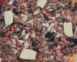Foto langkah ke 5 dari resep Pizza smoked beef mozarella cheese.