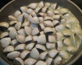 Foto del paso 4 de la receta: Almejas a la marinera