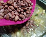 Foto langkah ke 5 dari resep Sup Iga Kacang Merah.