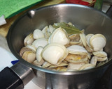 Foto del paso 2 de la receta: Fideos con almejas a la marinera
