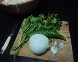 Foto del paso 1 de la receta: Tamales para bocadillo en miniatura de espinacas, chile, hongos, hierbas y cebolla. Las Correa